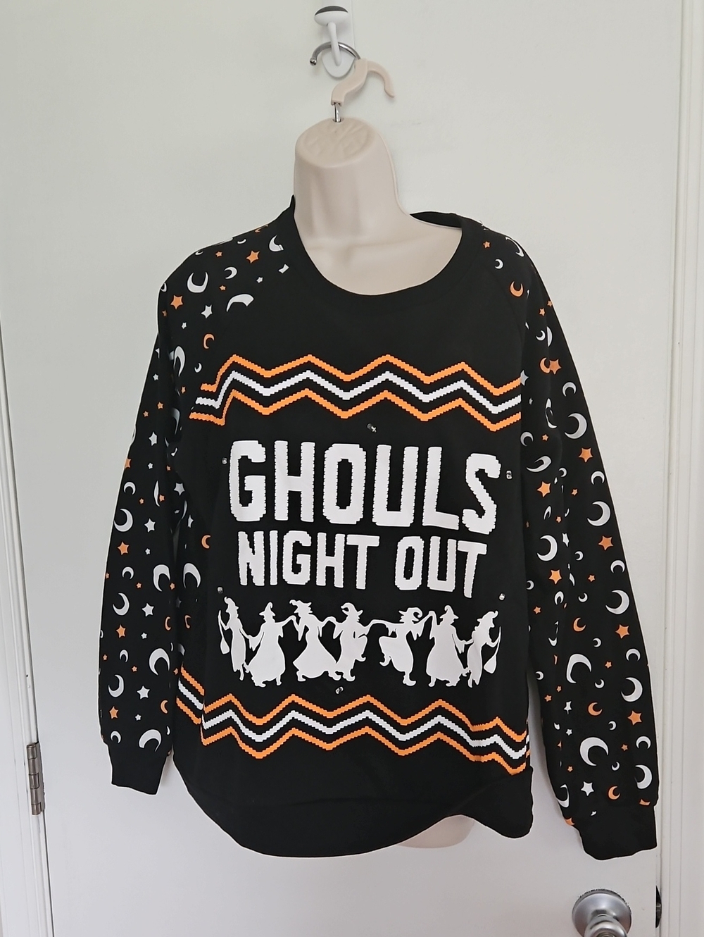 NWT Ghouls Night Out Light Up Sweatshirt Size XXL